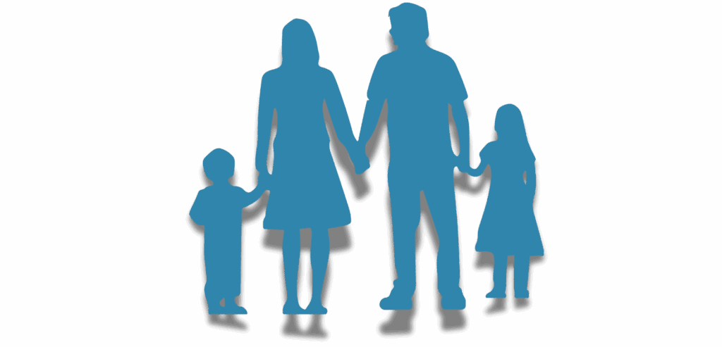 Silueta de una familia de espaldas